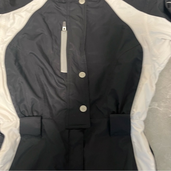 Obermeyer Womens Black/White Full Body Waterproof Ski Suit- Size 10 (Read) - Picture 4 of 13